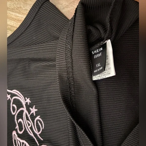 Top - Picture 4 of 4